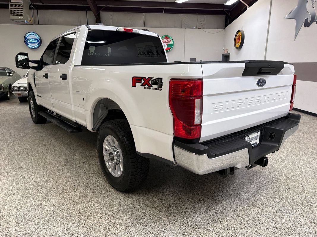 Used 2021 Ford F250 XLT w/ FX4 Off-Road Package AWD/4WD image 5
