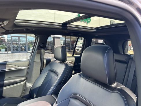 New 2026 Jeep Grand Cherokee Limited RWD image 13