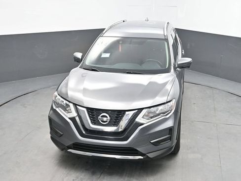 Used 2017 Nissan Rogue SV w/ SV Premium Package AWD/4WD image 24