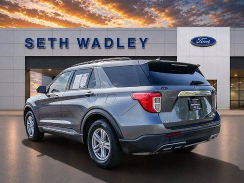 Certified 2023 Ford Explorer XLT w/ Equipment Group 202A RWD image 5