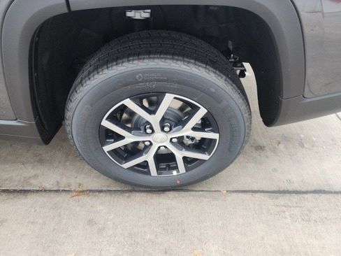 New 2025 Jeep Grand Cherokee L Limited image 25