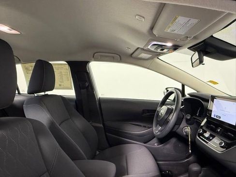Used 2026 Toyota Corolla LE image 52