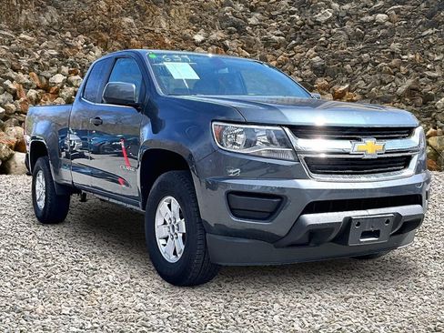 Used 2015 Chevrolet Colorado W/T w/ WT Convenience Package RWD image 9