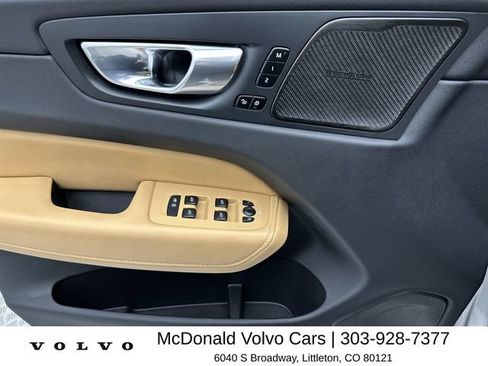 Certified 2023 Volvo XC60 B5 Ultimate w/ Climate Package AWD/4WD image 13