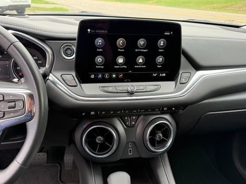 Certified 2024 Chevrolet Blazer LT FWD image 23