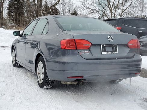 Used 2014 Volkswagen Jetta S image 2