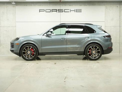 New 2026 Porsche Cayenne S AWD/4WD image 2