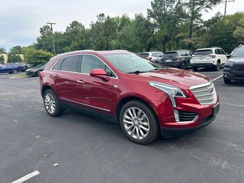 Used 2019 Cadillac XT5 Luxury AWD/4WD image 1