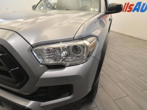 Used 2020 Toyota Tacoma SR w/ SX Package AWD/4WD image 9