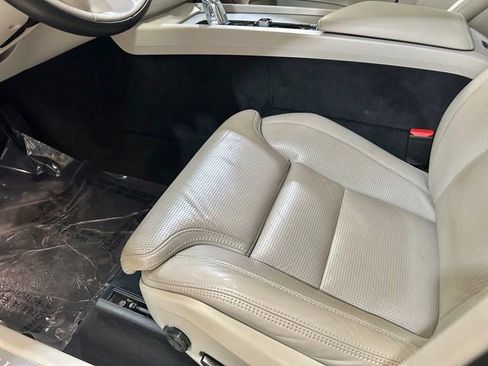 Used 2018 Volvo XC60 T8 Inscription image 29