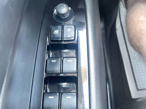 Used 2019 MAZDA CX-5 Touring FWD image 23