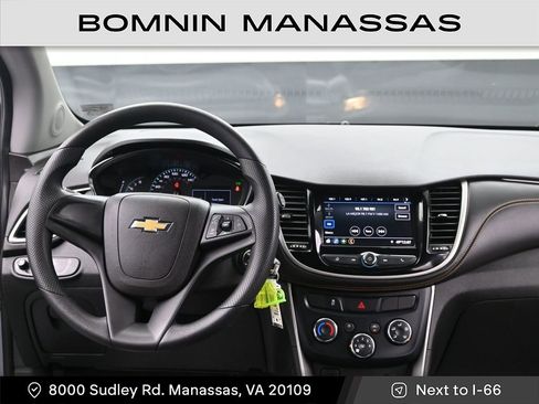 Used 2020 Chevrolet Trax LS image 14