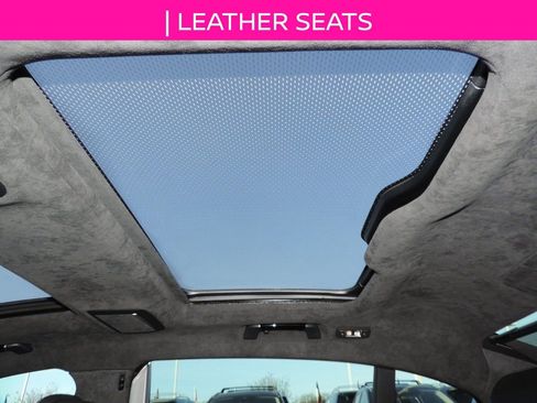 Used 2021 BMW M760i xDrive w/ Luxury Rear Seating Package image 15