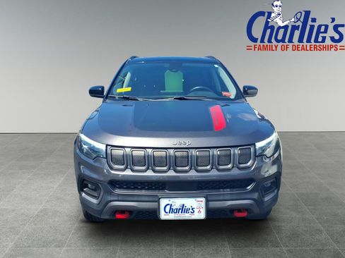 Used 2022 Jeep Compass Trailhawk w/ Trailhawk Elite Group AWD/4WD image 2