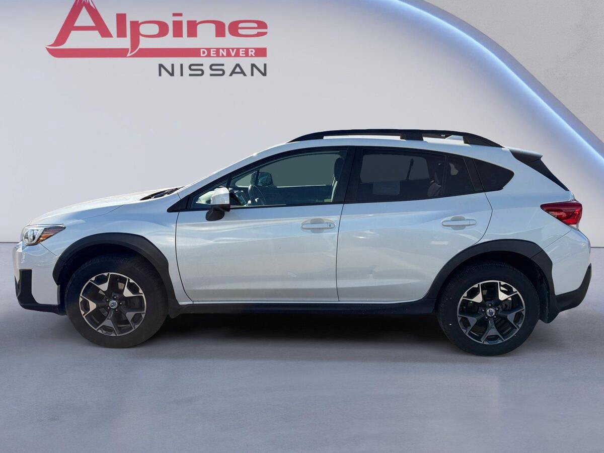 Used 2018 Subaru Crosstrek 2.0i Premium w/ Moonroof Package AWD/4WD image 2