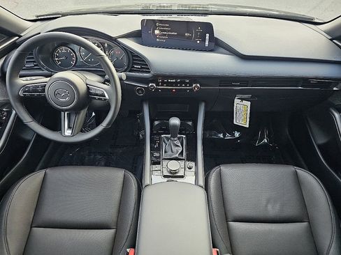 New 2026 MAZDA MAZDA3 Hatchback w/Premium Plus Pkg image 22