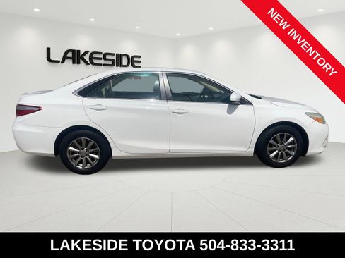 Used 2015 Toyota Camry LE FWD image 5