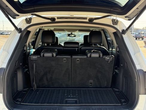 Used 2014 Nissan Pathfinder Platinum w/ Platinum Premium Package image 6