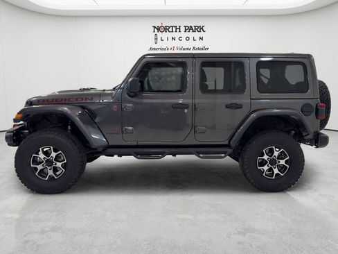 Used 2021 Jeep Wrangler Unlimited Rubicon AWD/4WD image 2