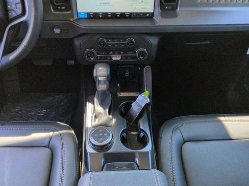 New 2026 Ford Bronco Badlands image 18