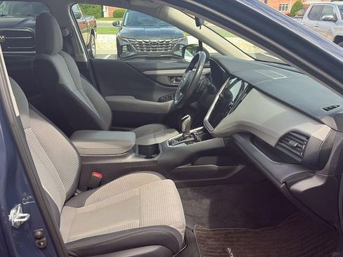 Used 2023 Subaru Outback Premium image 19