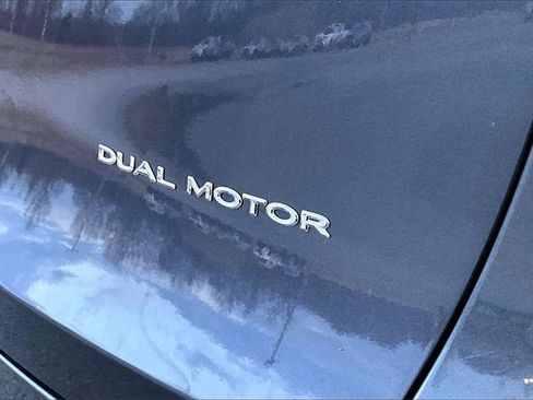 Used 2021 Tesla Model Y Long Range image 22