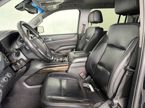 Used 2019 Chevrolet Suburban LT AWD/4WD image 11