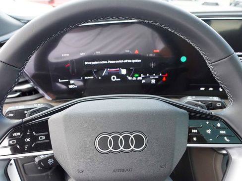 New 2025 Audi Q5 Premium image 14
