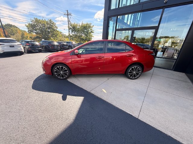 Used 2015 Toyota Corolla S FWD image 3