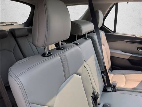 Used 2024 Honda Pilot Touring image 20
