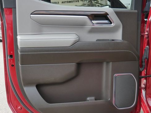 Used 2023 GMC Sierra 1500 SLT w/ SLT Premium Package image 39