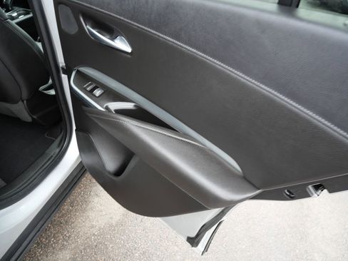 Used 2019 Cadillac XT4 Premium Luxury image 26