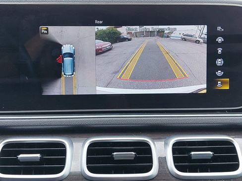 Used 2021 Mercedes-Benz GLE 350 image 23