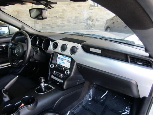 Used 2016 Ford Mustang GT Premium RWD image 10