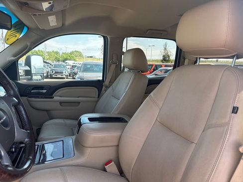 Used 2014 GMC Sierra 2500 Denali AWD/4WD image 26