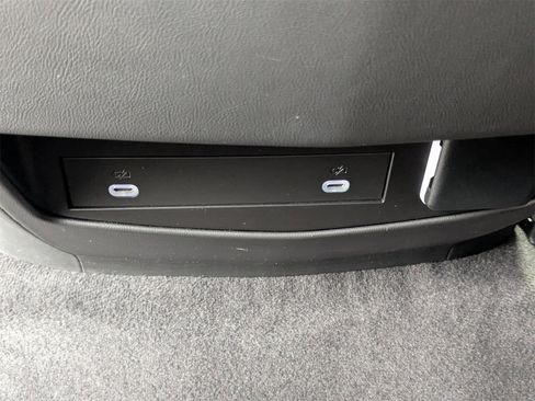 Used 2023 Cadillac Escalade ESV Sport w/ Touring Package image 15