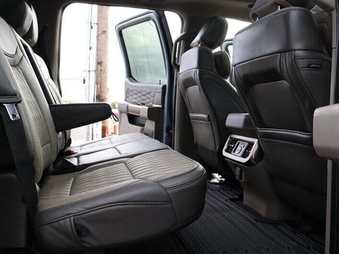 Used 2025 Ford F450 Platinum w/ Platinum Plus Package image 27