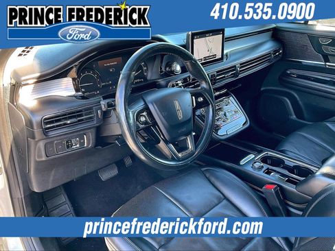 Used 2022 Lincoln Corsair AWD w/ Premium Package image 12