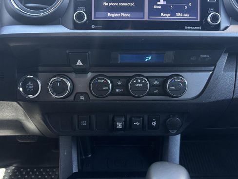 Used 2021 Toyota Tacoma TRD Off-Road image 31