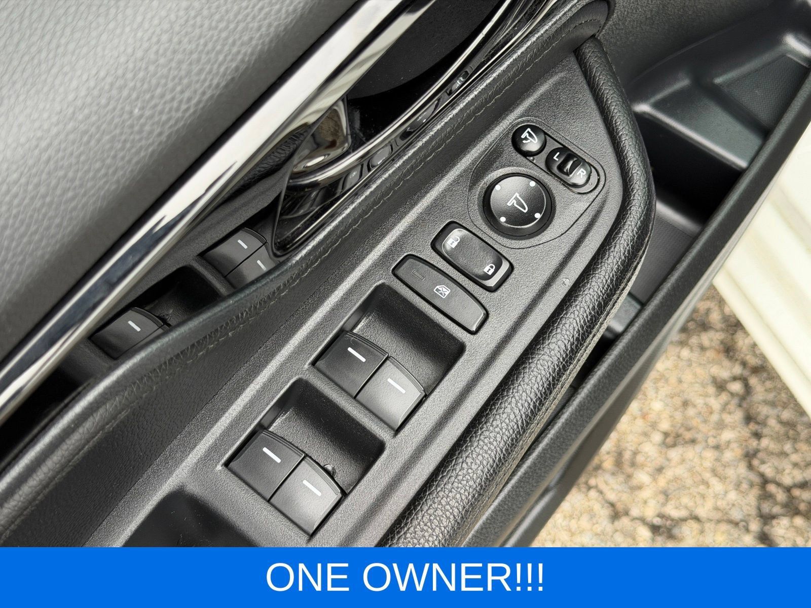 Used 2023 Honda Odyssey Elite image 14