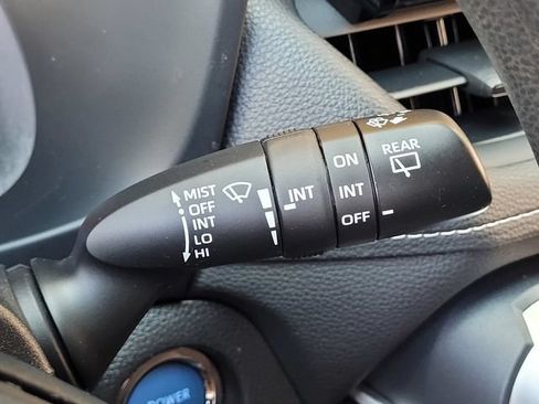 Certified 2022 Toyota RAV4 XLE w/ Convenience Package AWD/4WD image 31