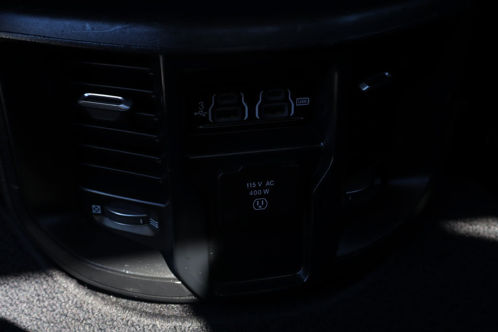 Used 2020 RAM 2500 Laramie AWD/4WD image 40