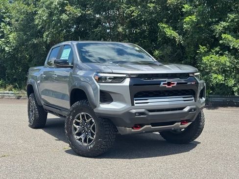 New 2026 Chevrolet Colorado ZR2 w/ Technology Package AWD/4WD image 31
