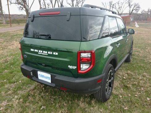 Used 2024 Ford Bronco Sport Outer Banks w/ Tech Package image 6