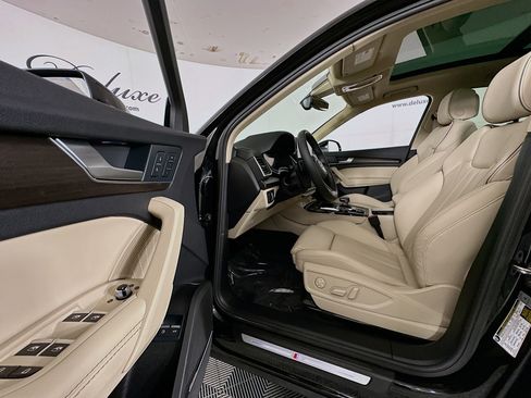 Used 2024 Audi Q5 e Premium Plus w/ Premium Plus Package image 22