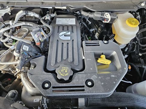 New 2026 RAM 3500 Limited AWD/4WD image 30
