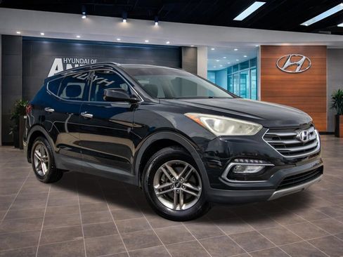 Used 2017 Hyundai Santa Fe Sport FWD image 3