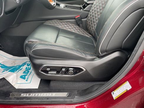 Used 2024 Jeep Grand Cherokee Summit image 21