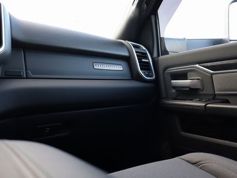 Used 2022 RAM 2500 Big Horn w/ Level C Equiment Group image 44