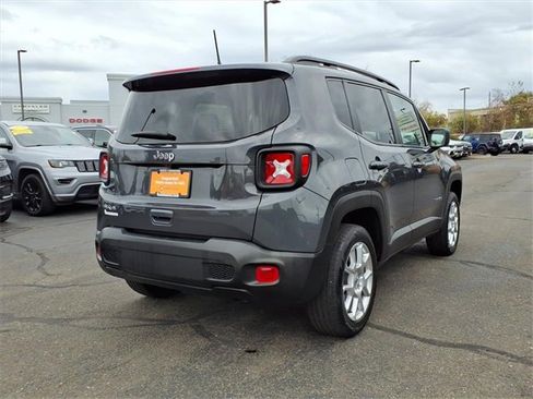 Certified 2023 Jeep Renegade Latitude w/ Premium Group image 7
